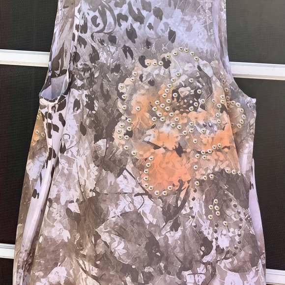 Really Cute Summer Top - Picture 2 of 3